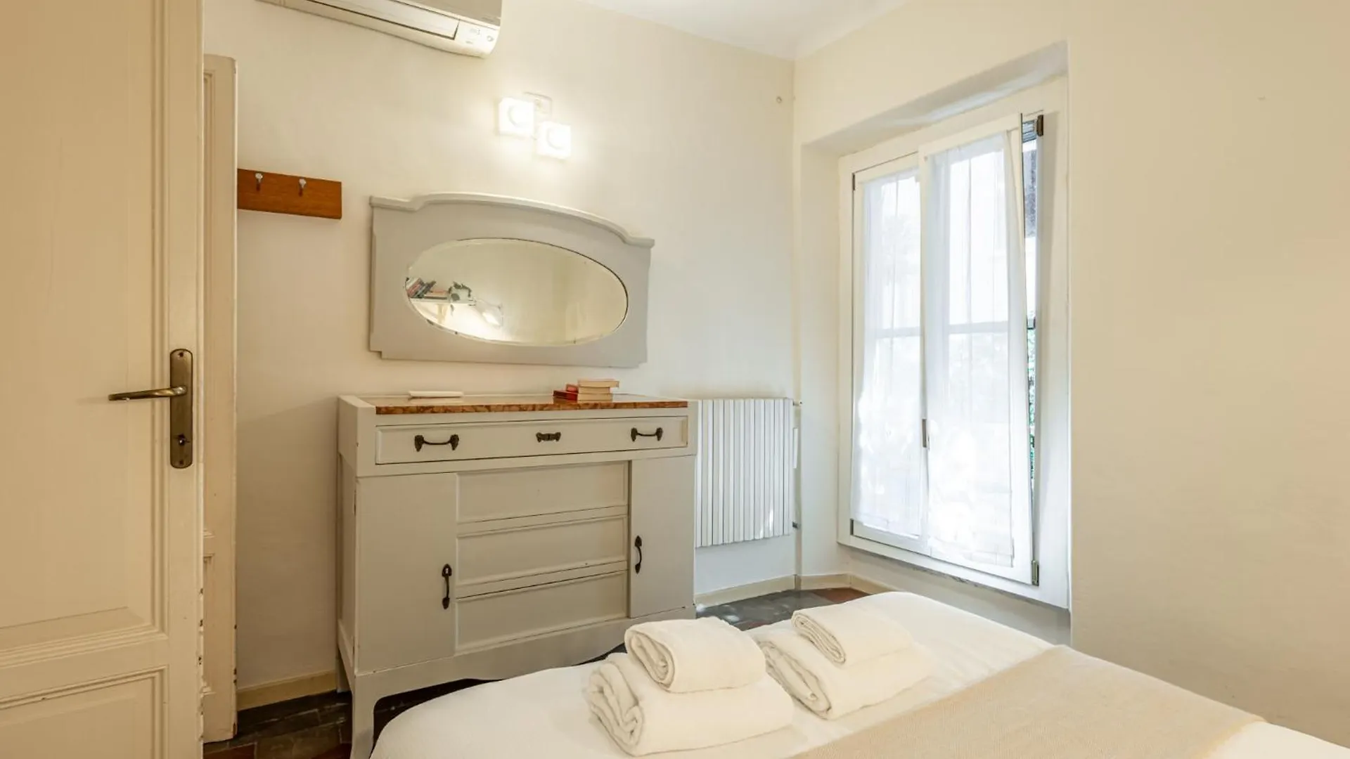 San Gottardo Apartment - Close To Navigli And Duomo Milan 0*,  Italy