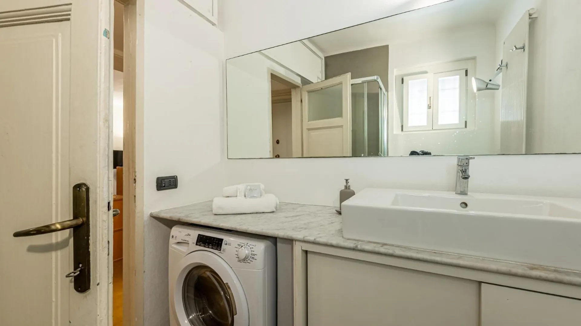 San Gottardo Apartment - Close To Navigli And Duomo ميلان